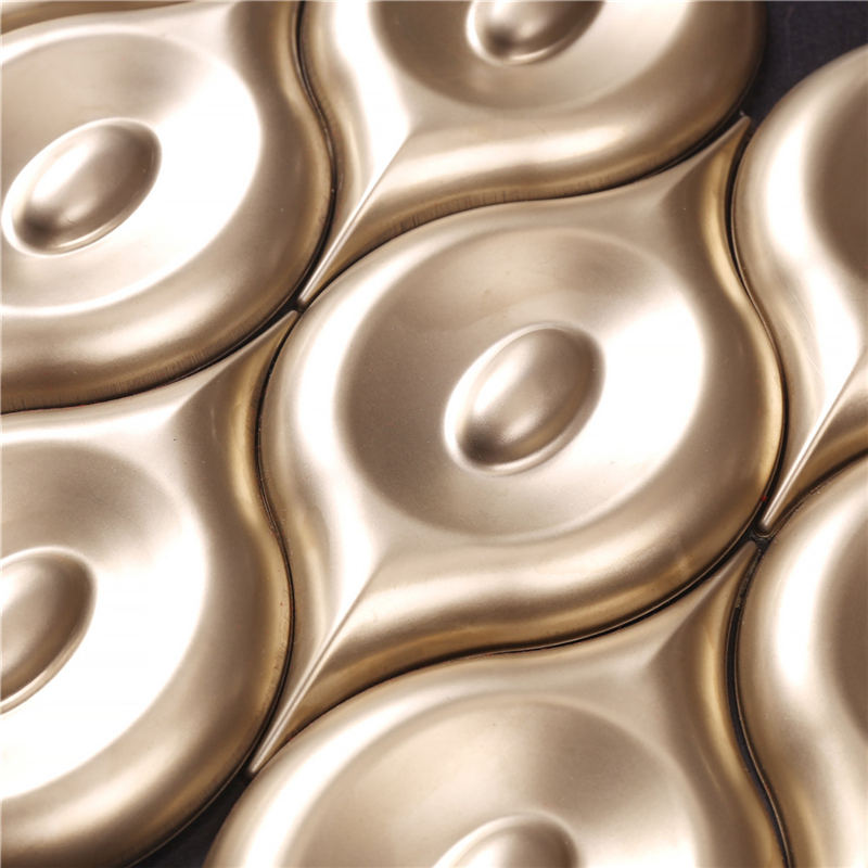 Betoverde gouden metalen 3D-patroon decoratieve tegels